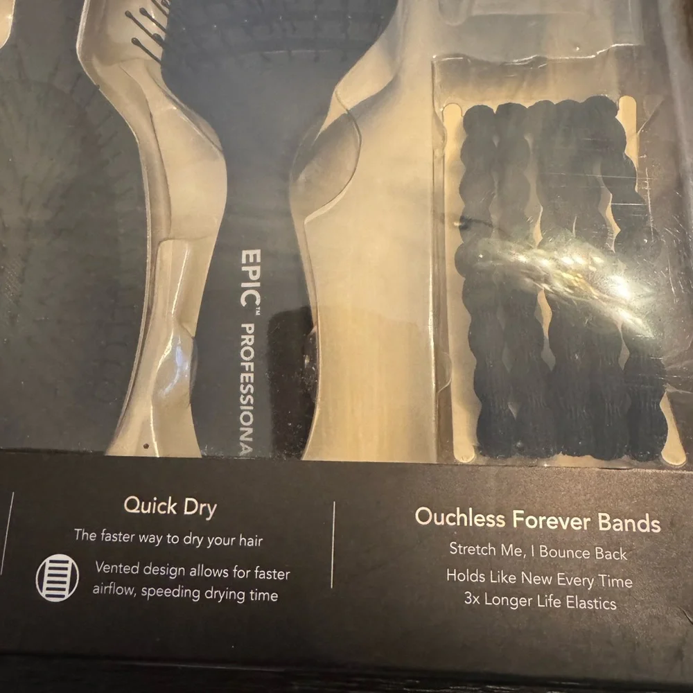 NWT Epic Professional Detangle & Hairbrush Kit